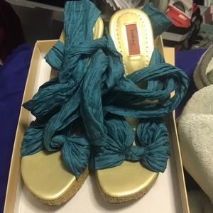 Woven platform sandal